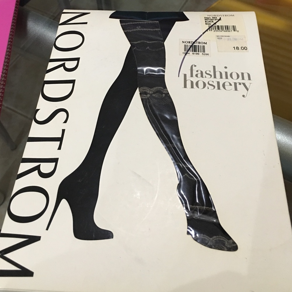 Nordstrom fashion pantyhose size m